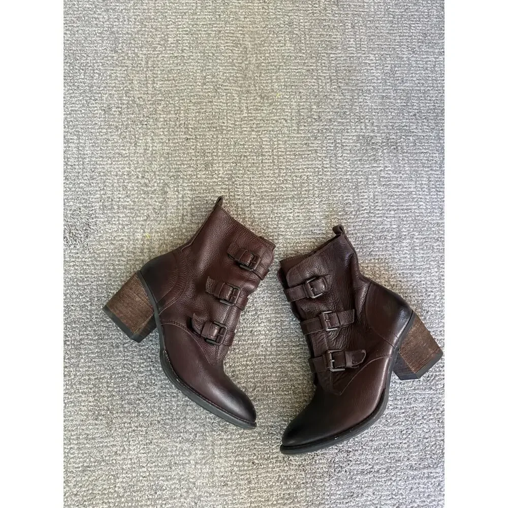 Vince Camuto gorgeous quality